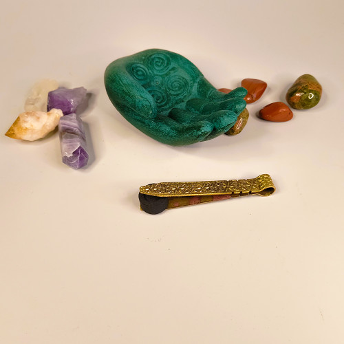 Clește antichizat pentru cărbuni