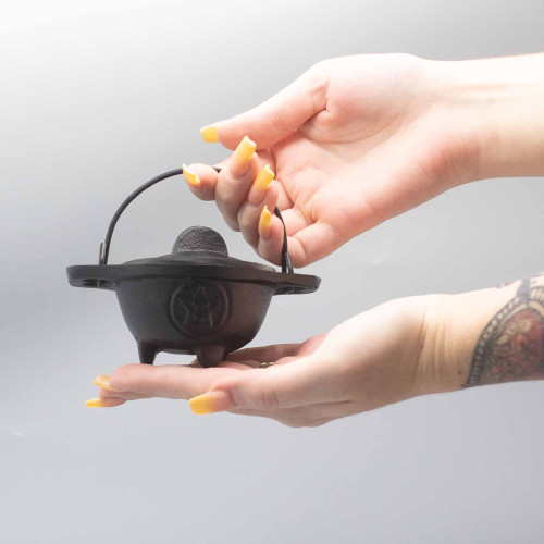 Vas de ardere din fontă - Ceaun cu pentagramă